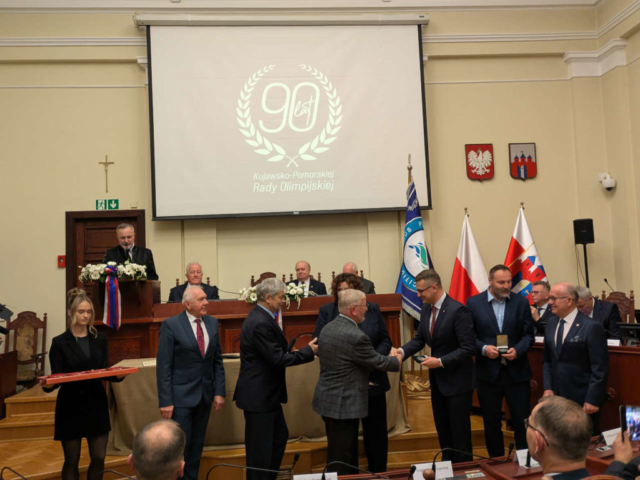 PXL_20251117_173220679.MP